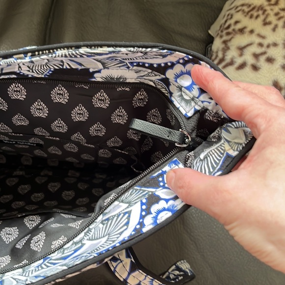 Vera Bradley floral small tote - Picture 6 of 8